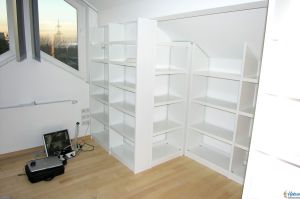 Exclusive Bibliotheken / Bücherregal- Anlage in MDF Weisslack, ... tagsüber unbeleuchtet